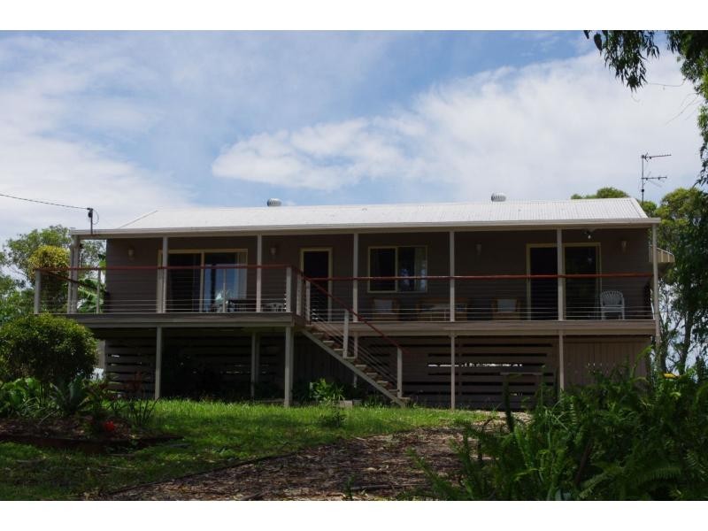 13 Shelly Crescent, Lamb Island QLD 4184