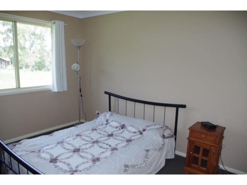 13 Shelly Crescent, Lamb Island QLD 4184