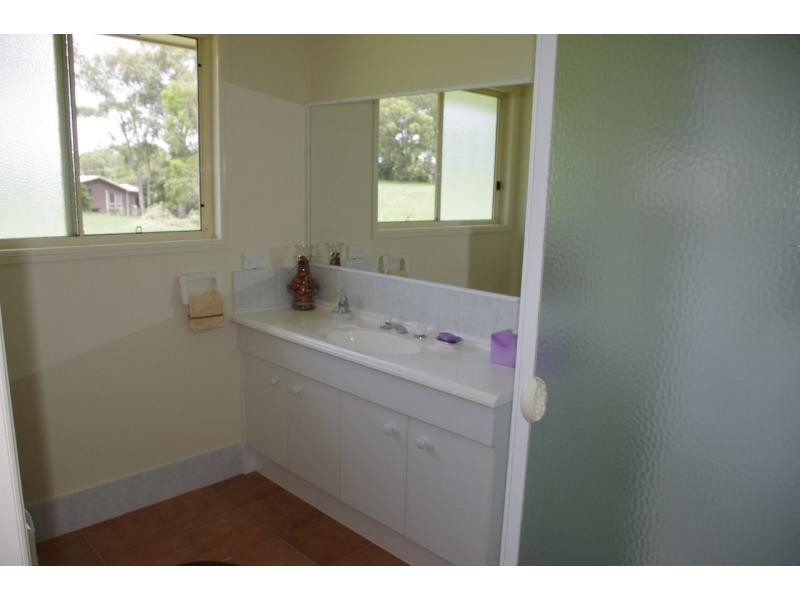 13 Shelly Crescent, Lamb Island QLD 4184