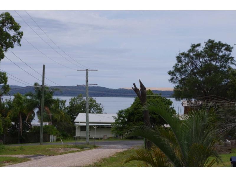30 Tukkeri Street, Macleay Island QLD 4184
