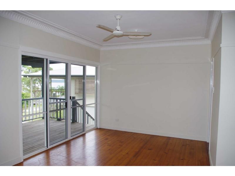 30 Tukkeri Street, Macleay Island QLD 4184