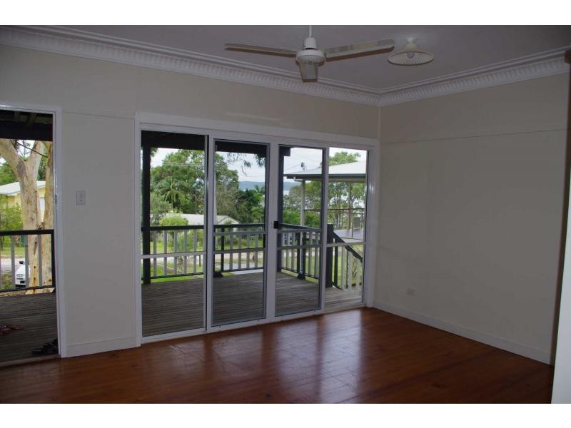 30 Tukkeri Street, Macleay Island QLD 4184