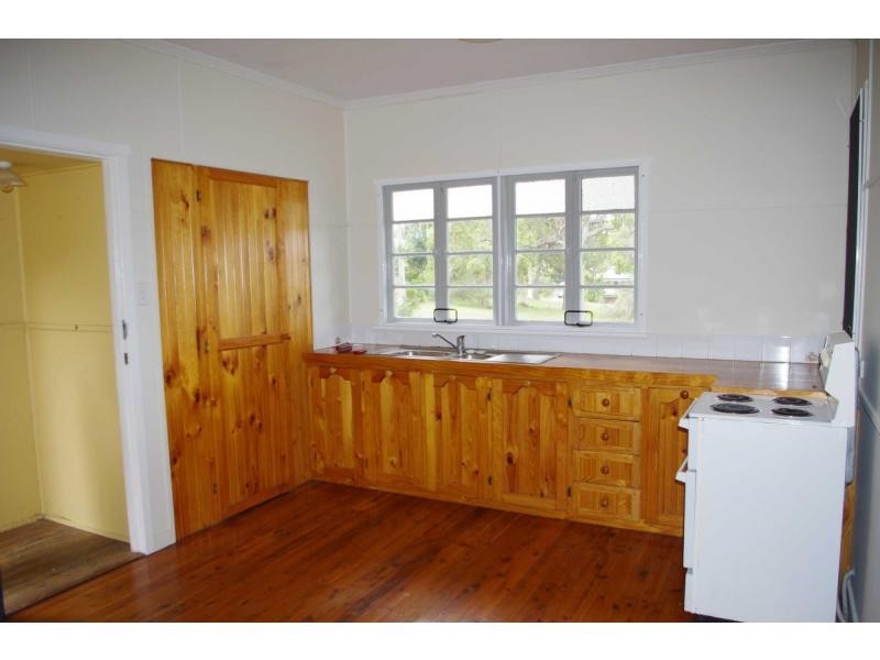 30 Tukkeri Street, Macleay Island QLD 4184