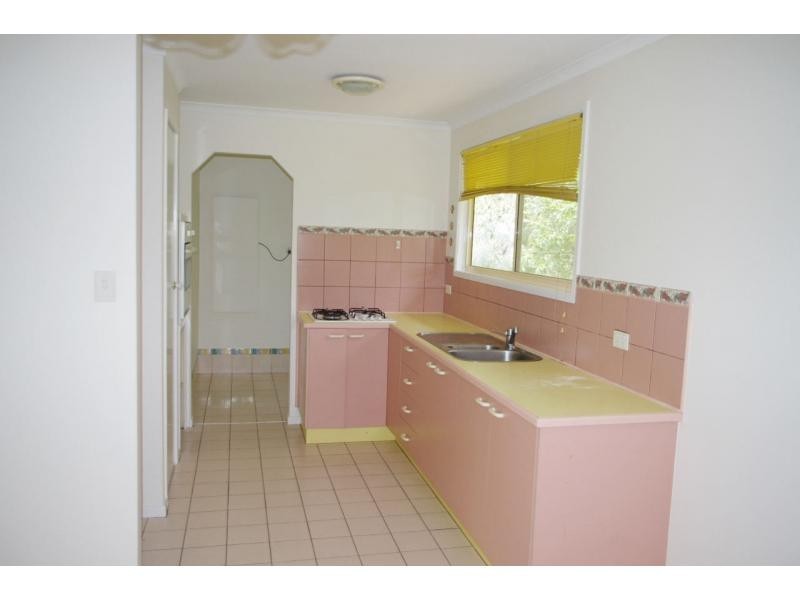 38 Blue Bay Crescent, Macleay Island QLD 4184