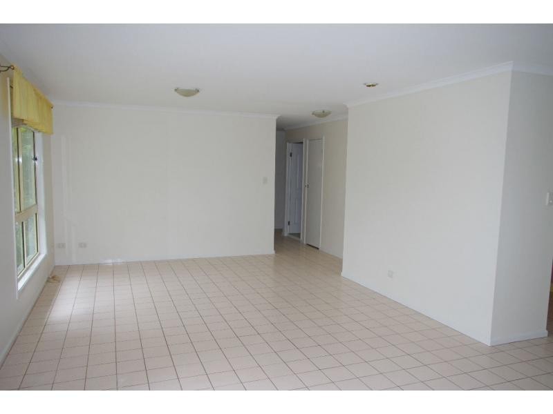 38 Blue Bay Crescent, Macleay Island QLD 4184