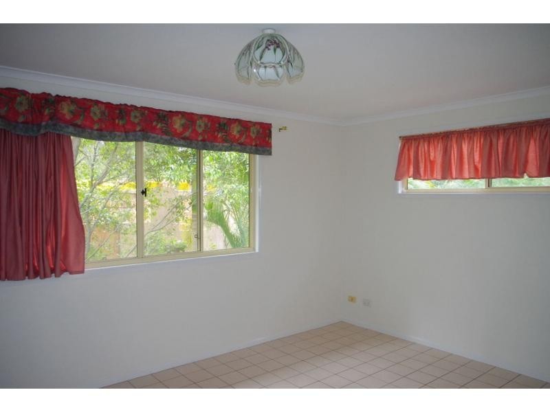 38 Blue Bay Crescent, Macleay Island QLD 4184