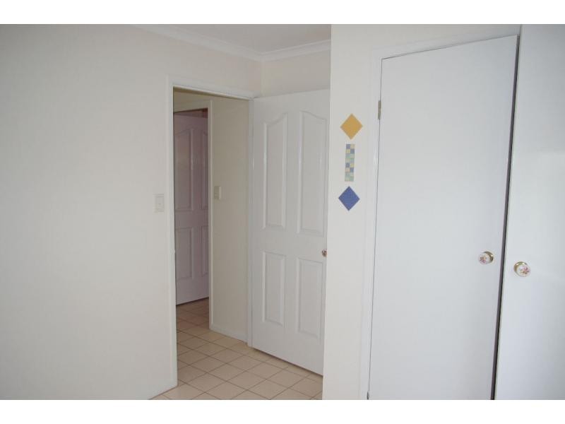 38 Blue Bay Crescent, Macleay Island QLD 4184