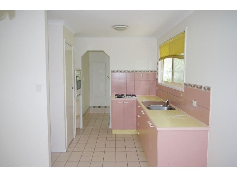 38 Blue Bay Crescent, Macleay Island QLD 4184