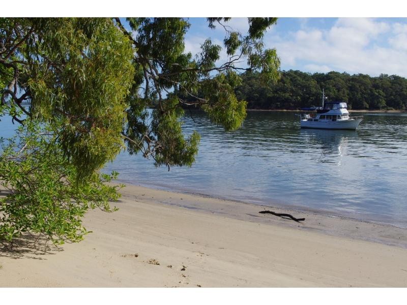 L181 Bertram Road, Karragarra Island QLD 4184