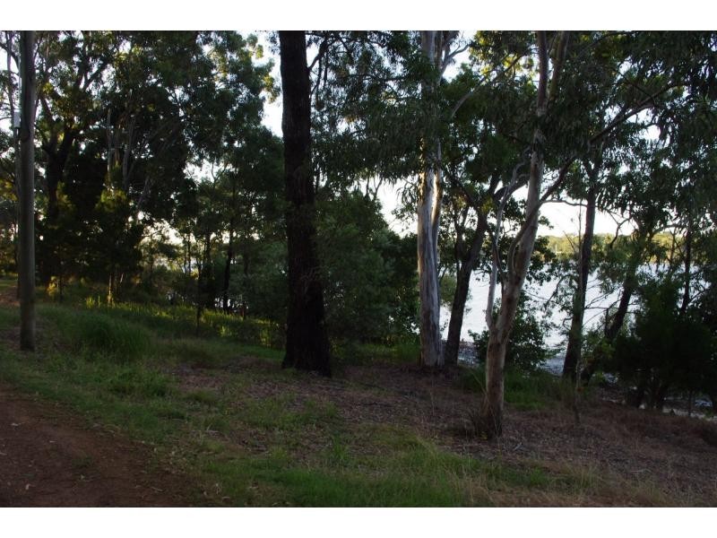 48 The Esplanade, Karragarra Island QLD 4184
