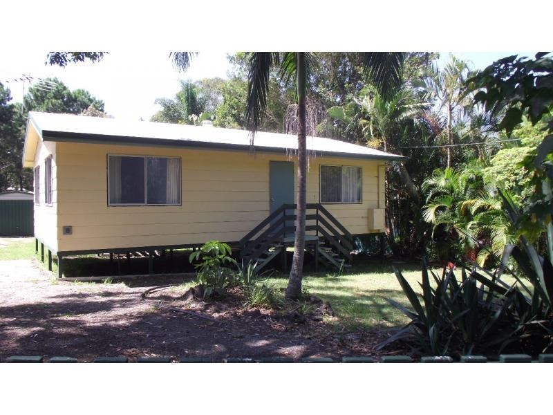 8 William Street, Macleay Island QLD 4184