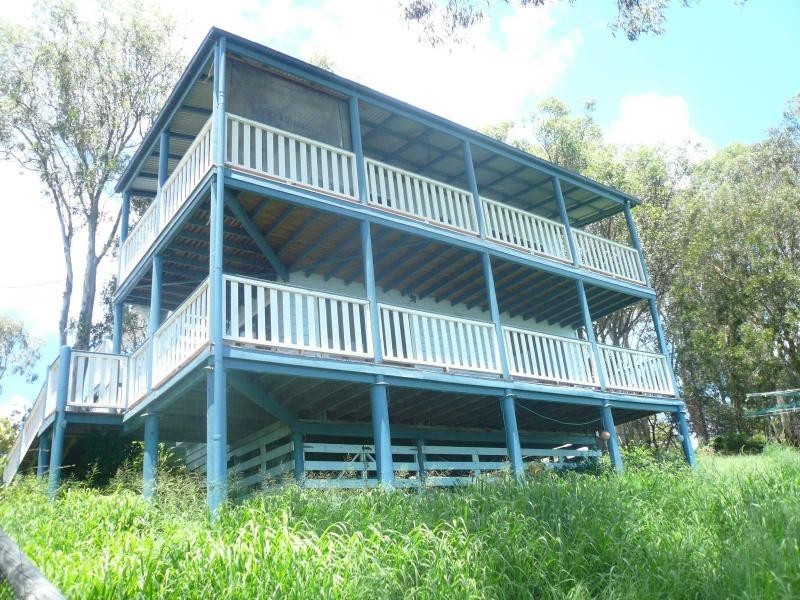 26 Kim Crescent, Macleay Island QLD 4184