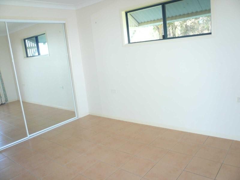 26 Kim Crescent, Macleay Island QLD 4184