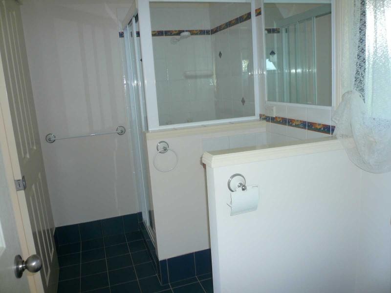 26 Kim Crescent, Macleay Island QLD 4184