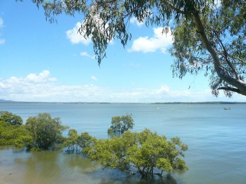 26 Kim Crescent, Macleay Island QLD 4184