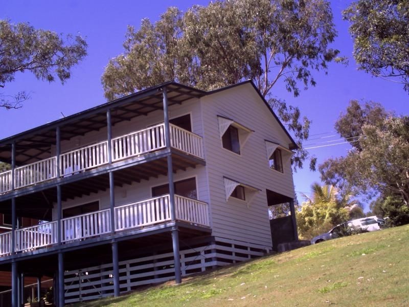 26 Kim Crescent, Macleay Island QLD 4184