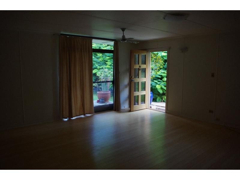 109 Treasure Island Avenue, Karragarra Island QLD 4184