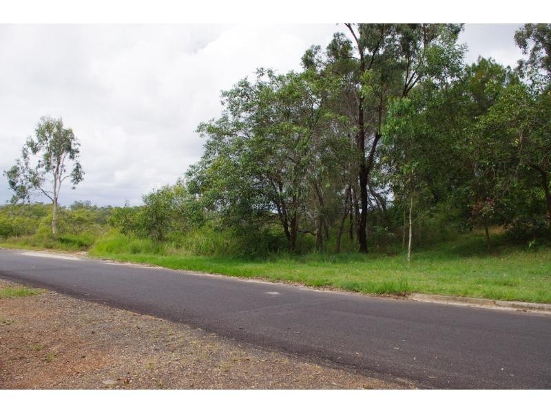 1 Causeway Drive, Macleay Island QLD 4184