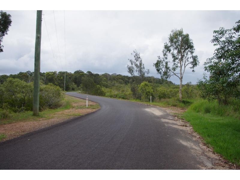 1 Causeway Drive, Macleay Island QLD 4184