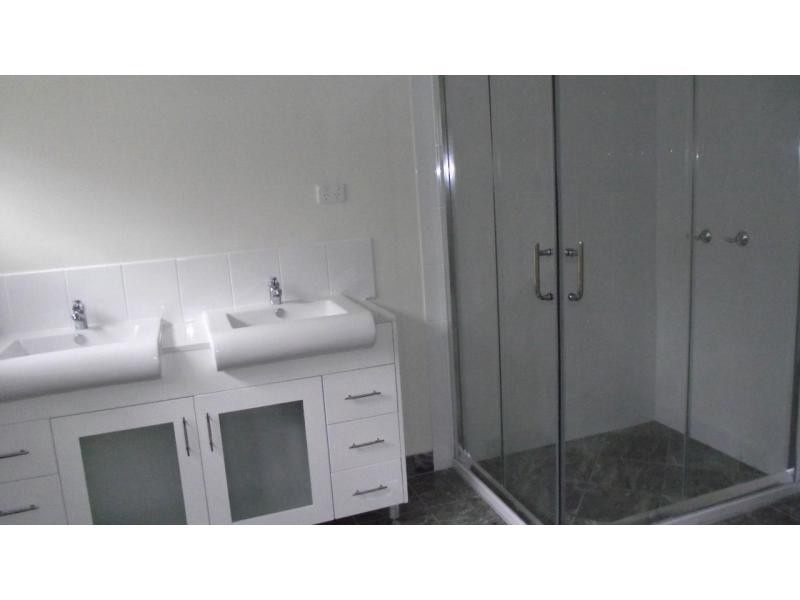 4 Whiting Street, Macleay Island QLD 4184