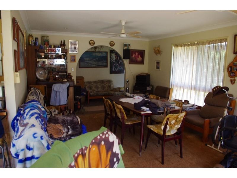 21 Leonie Crescent, Lamb Island QLD 4184