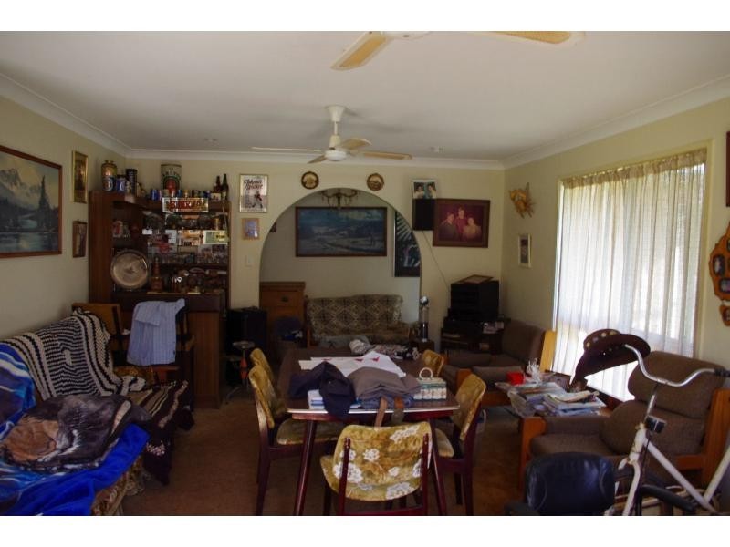 21 Leonie Crescent, Lamb Island QLD 4184