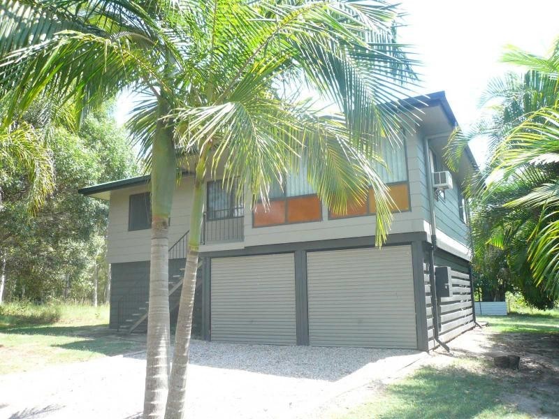 15 Baracoota Street, Macleay Island QLD 4184