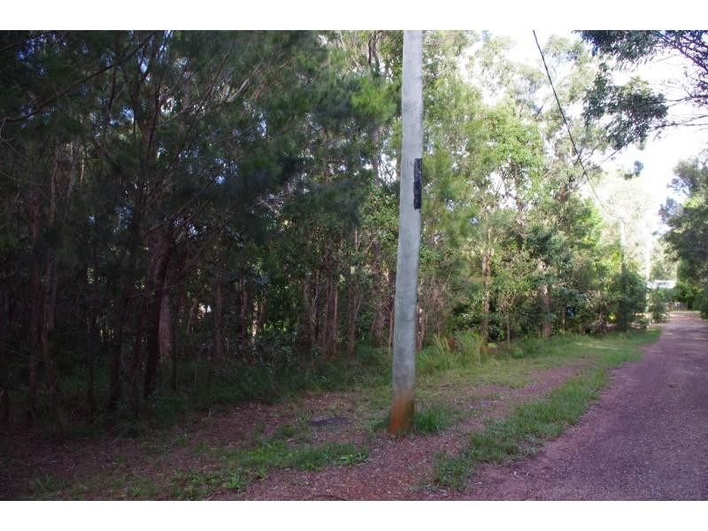 15 Flora Street, Lamb Island QLD 4184