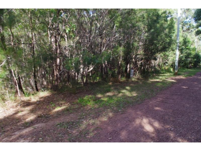 15 Flora Street, Lamb Island QLD 4184