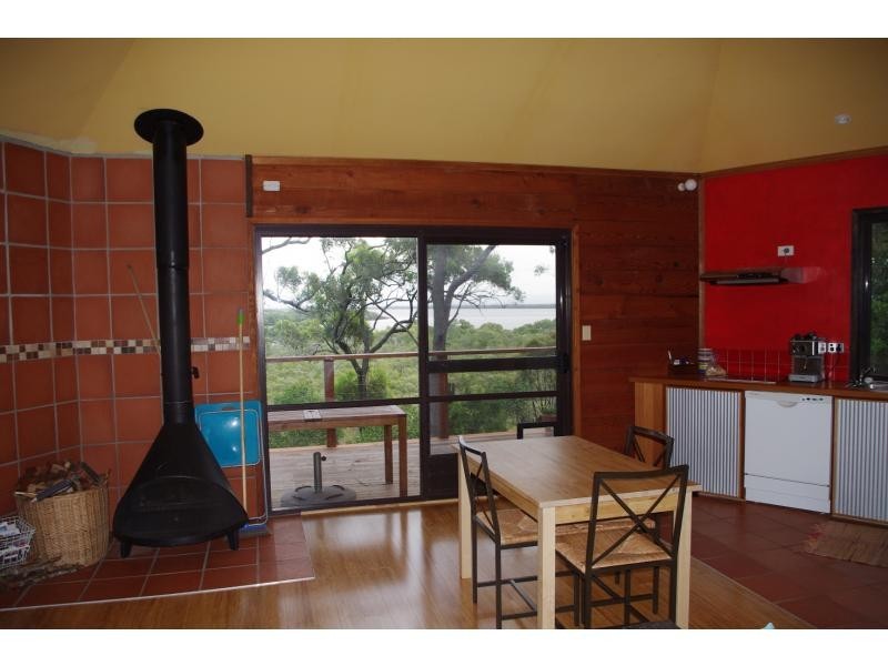 172 Treasure Island Avenue, Karragarra Island QLD 4184