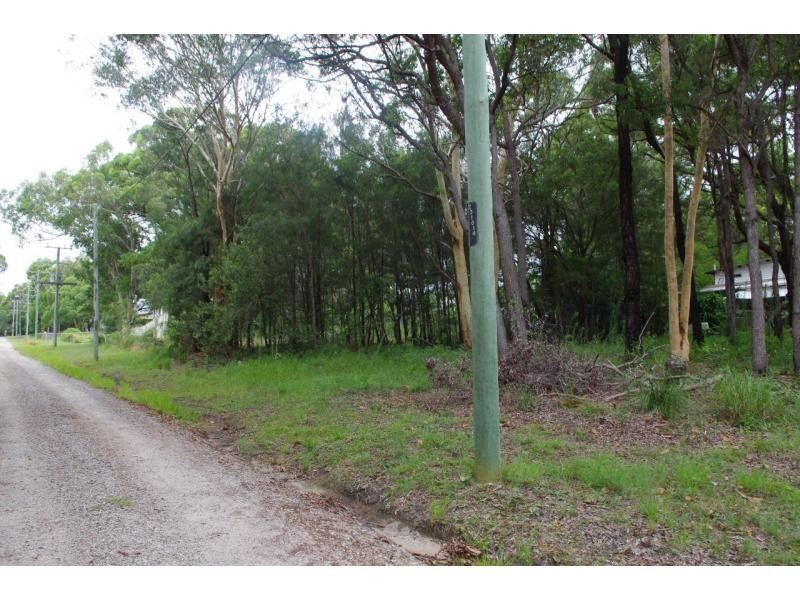 26 Noogie Street, Macleay Island QLD 4184
