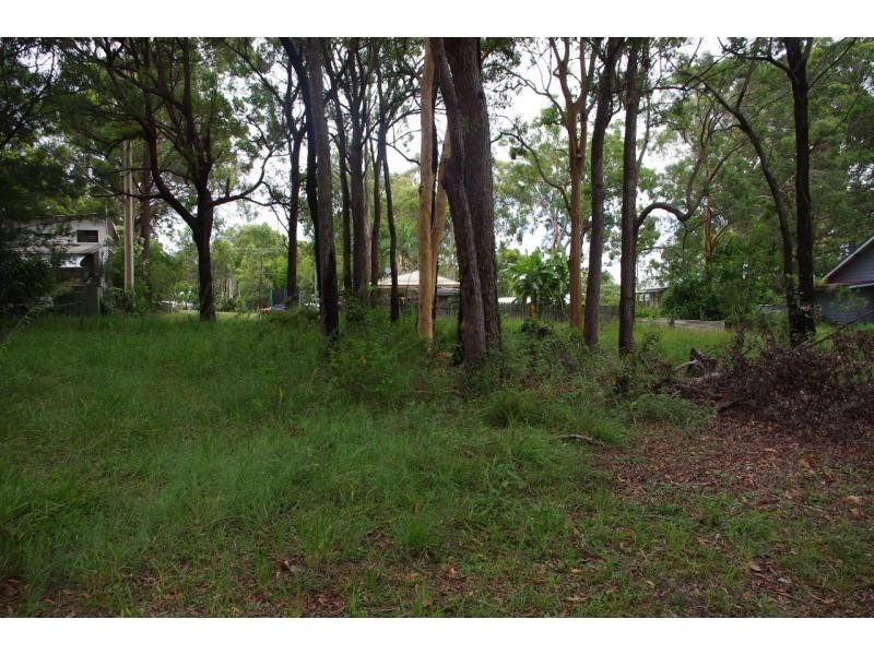 26 Noogie Street, Macleay Island QLD 4184