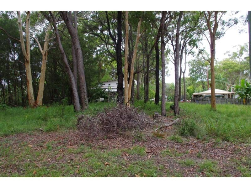 26 Noogie Street, Macleay Island QLD 4184