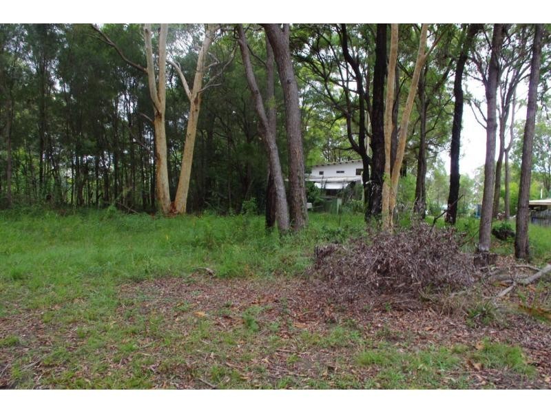 26 Noogie Street, Macleay Island QLD 4184