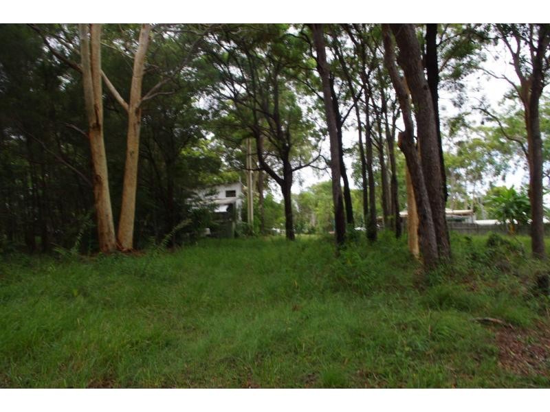 26 Noogie Street, Macleay Island QLD 4184