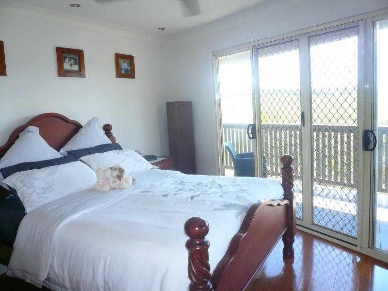 6 Timothy Street, Macleay Island QLD 4184