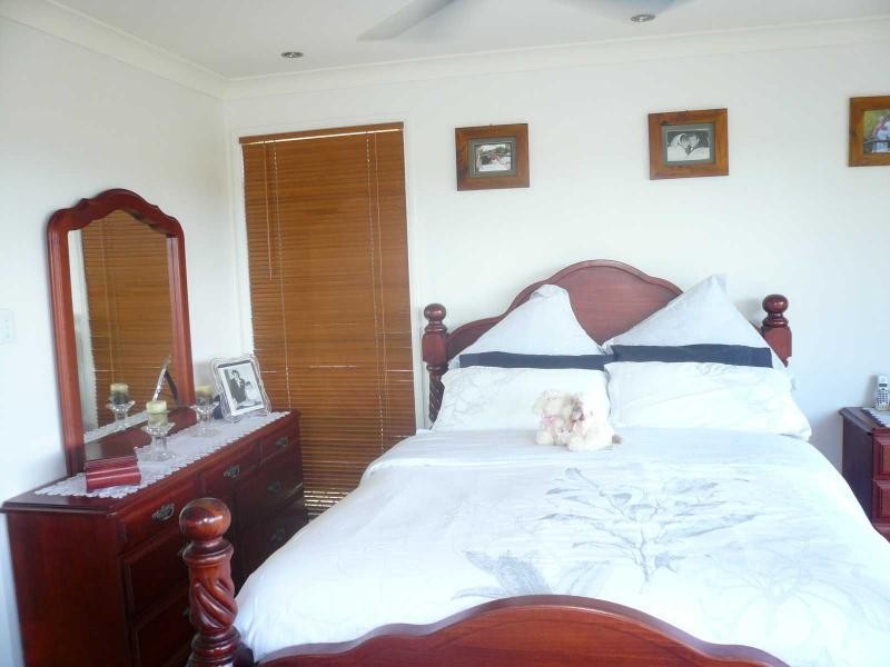 6 Timothy Street, Macleay Island QLD 4184