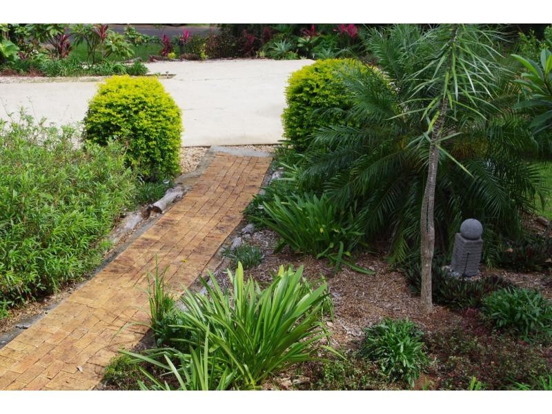 143 Lucas Drive, Lamb Island QLD 4184