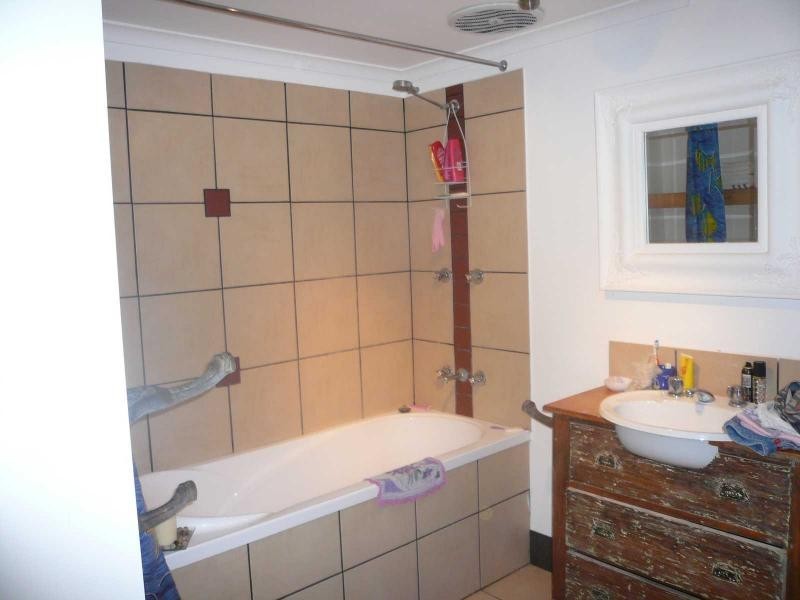 2 Waterside Drive, Macleay Island QLD 4184