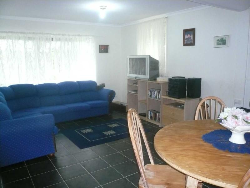 2 Waterside Drive, Macleay Island QLD 4184