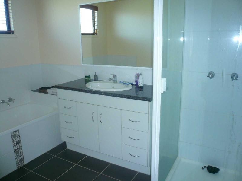 5 Coffea Street, Macleay Island QLD 4184