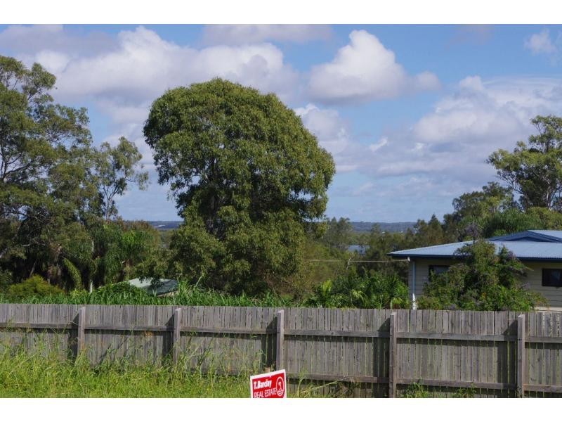 14 Eastbourne Terrace, Macleay Island QLD 4184