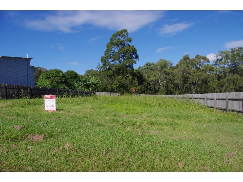 14 Eastbourne Terrace, Macleay Island QLD 4184