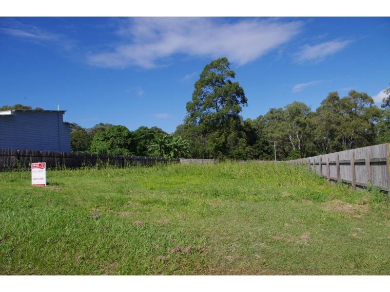 14 Eastbourne Terrace, Macleay Island QLD 4184