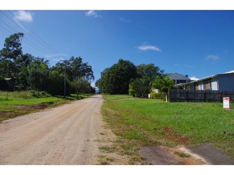 14 Eastbourne Terrace, Macleay Island QLD 4184