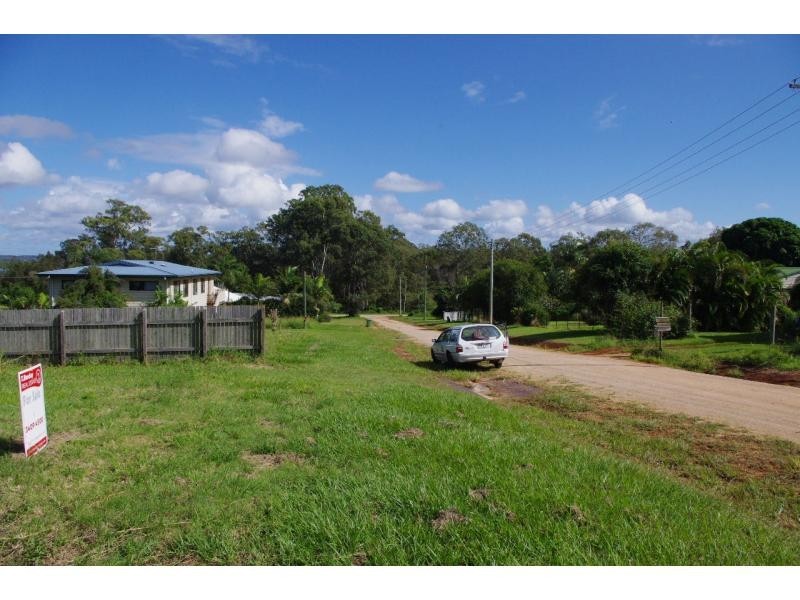 14 Eastbourne Terrace, Macleay Island QLD 4184