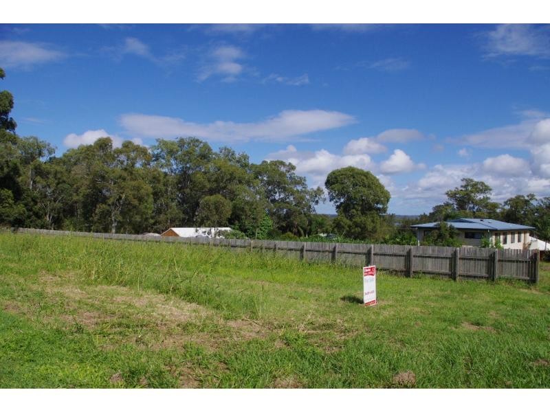 14 Eastbourne Terrace, Macleay Island QLD 4184