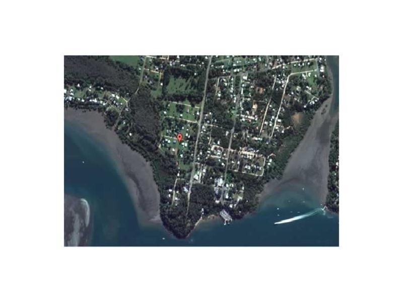 14 Eastbourne Terrace, Macleay Island QLD 4184