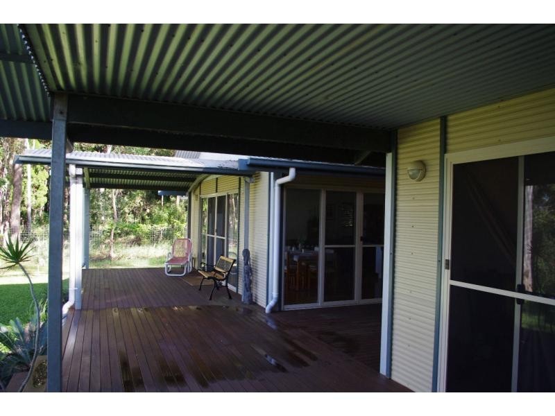 14 Bertram Road, Karragarra Island QLD 4184