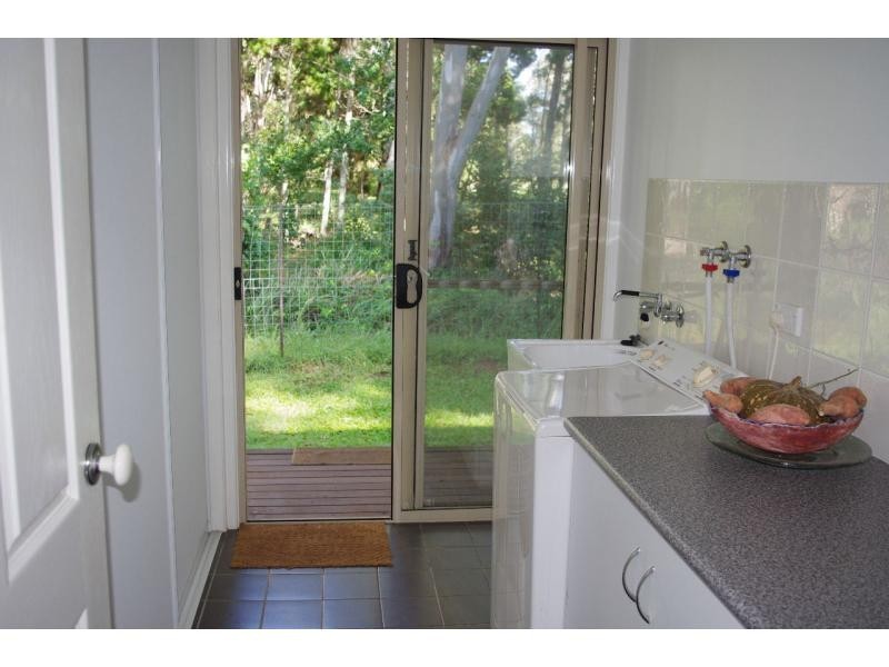 14 Bertram Road, Karragarra Island QLD 4184